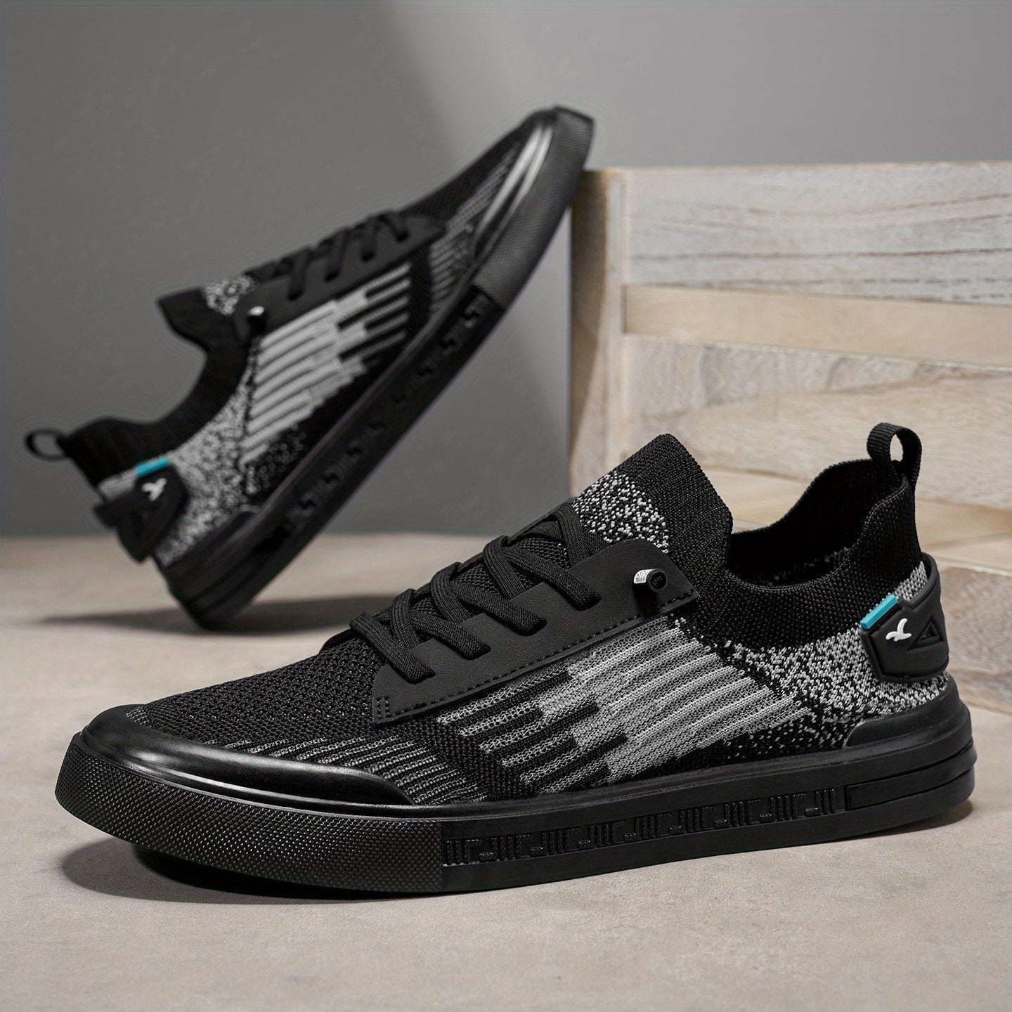 Nero Knit Sneaker