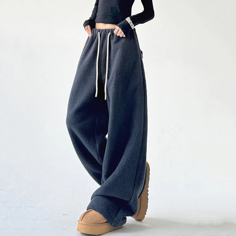Anabella Sherpa Sweatpants