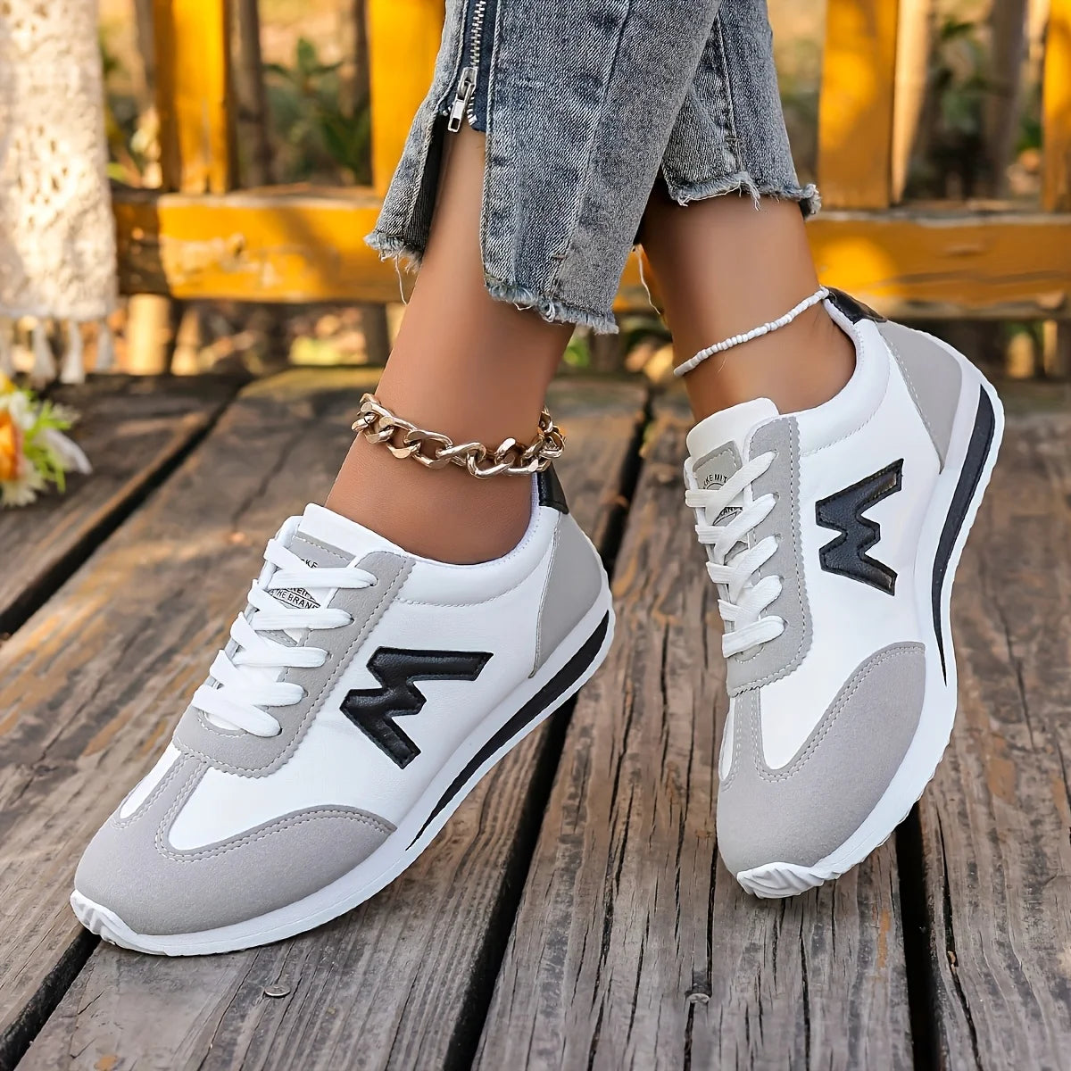 Mila Retro Sneakers