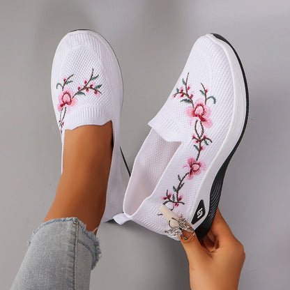Magnolia Comfort Walkers