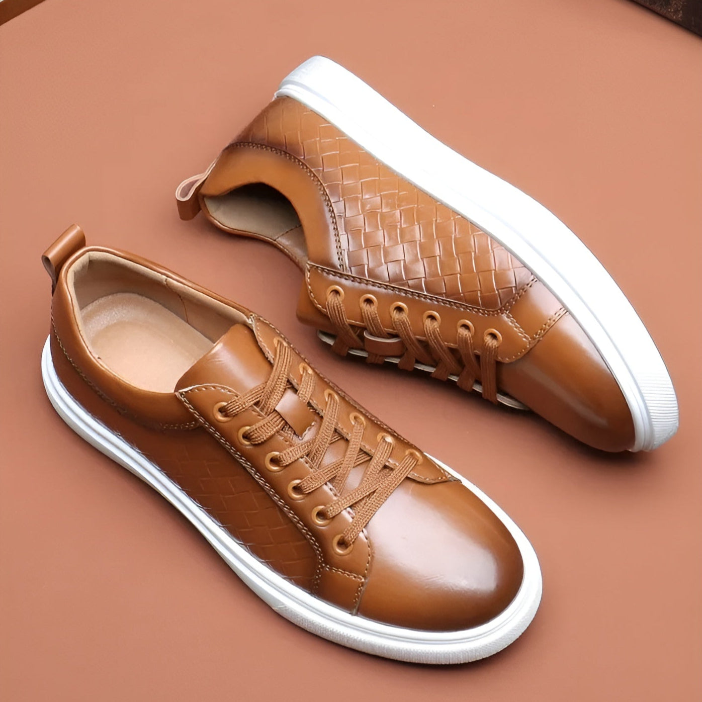Bryan Classic Sneakers