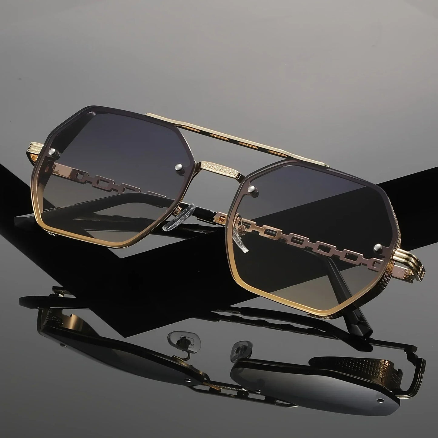 Thomas Chain Shades