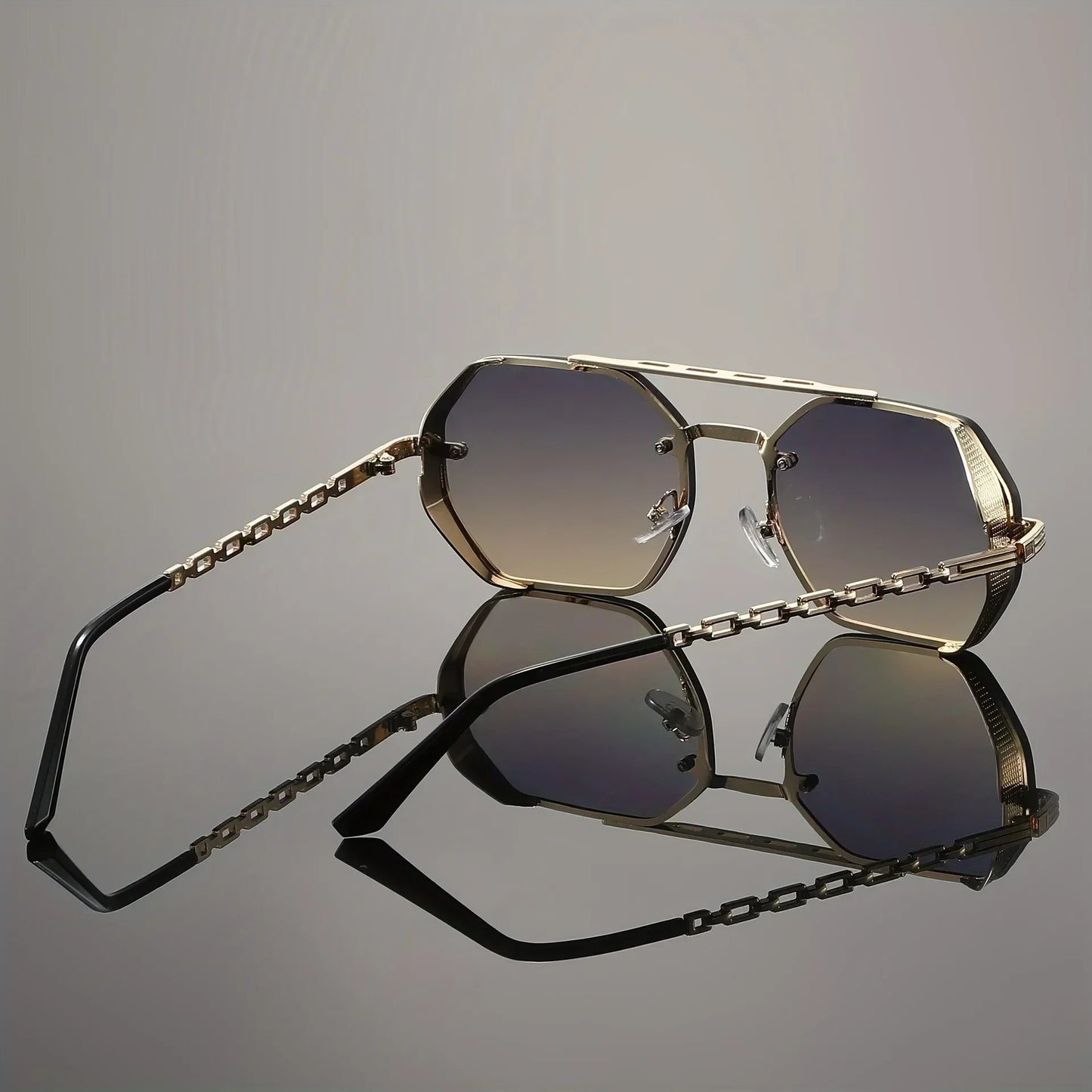 Thomas Chain Shades