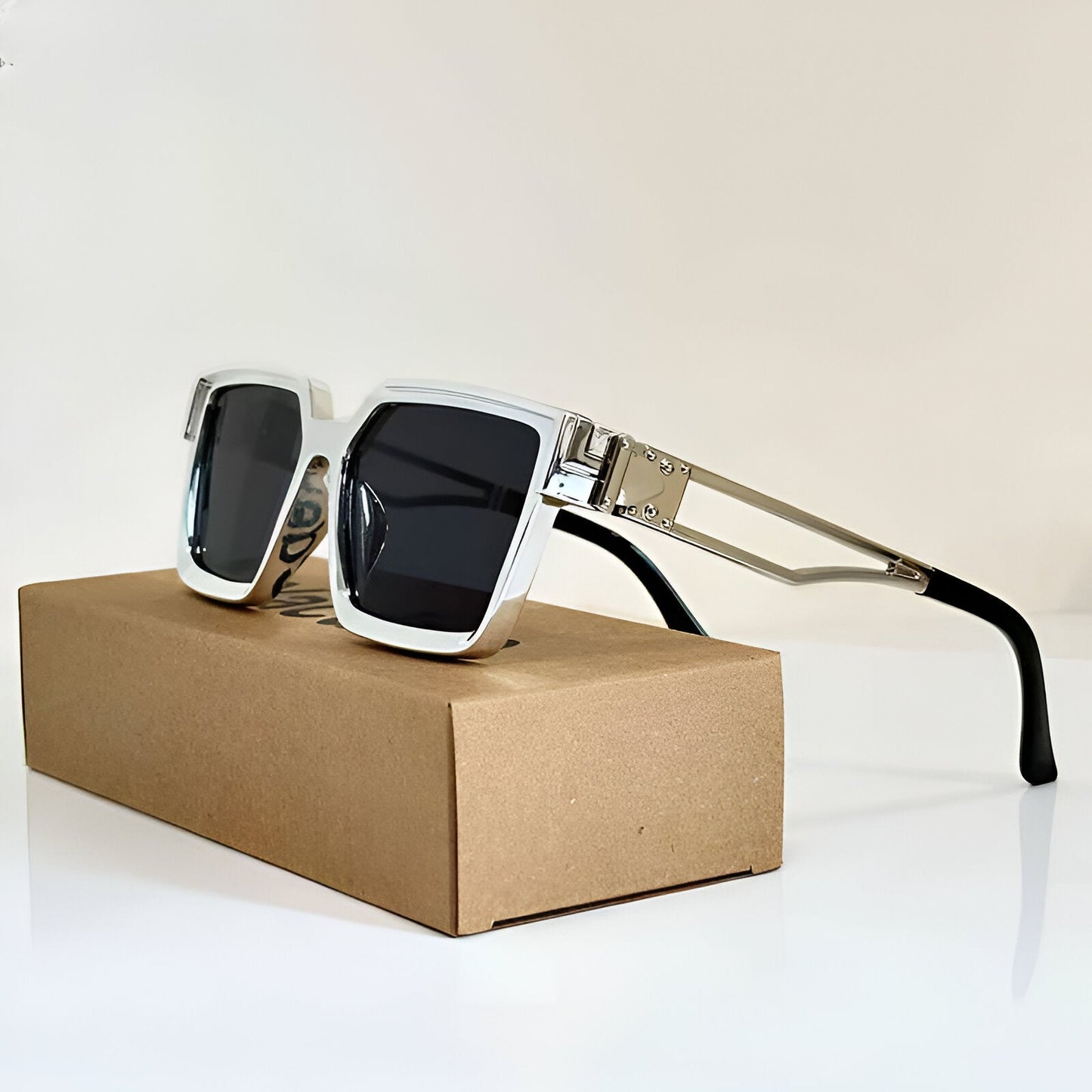 Weston Square Shades